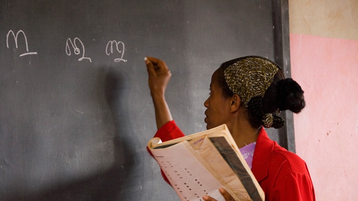et-providing-ethiopias-children-with-quality-education-735x490